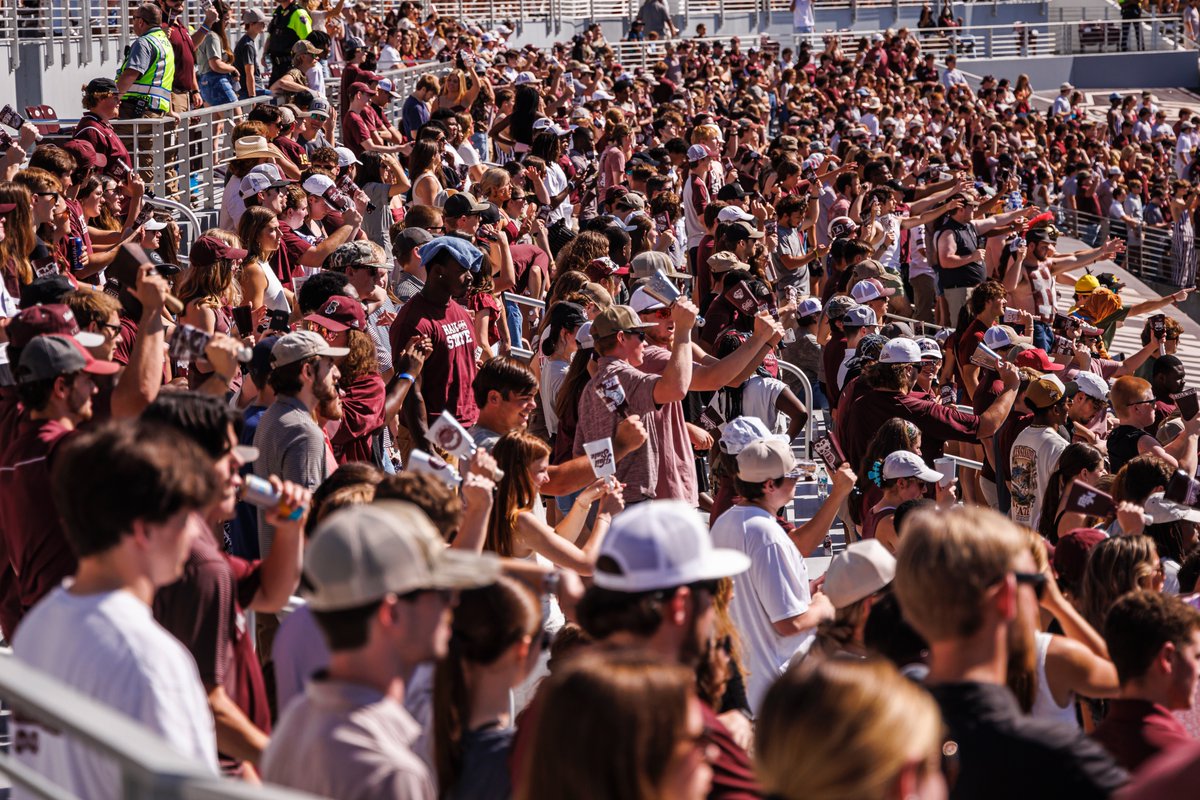 HailState's tweet photo. 🗣️ 𝐆𝐄𝐓 𝐘𝐎𝐔𝐑 𝐓𝐄𝐗𝐀𝐒 𝟒-𝐏𝐀𝐂𝐊
Bring your friends and family and save money when the Dawgs are back in Starkville next weekend!
𝙋𝘼𝘾𝙆 𝘿𝘼𝙑𝙄𝙎 𝙒𝘼𝘿𝙀 ‼️
🎟️: https://t.co/q2MqBaxVMl
#HailState | @HailStateFB https://t.co/0DR77clcMF