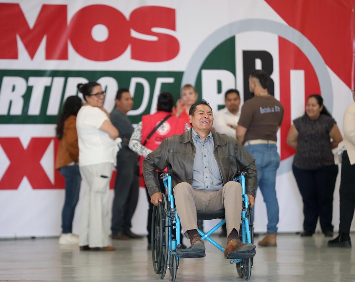PRI_EDOMEX's tweet image. En el PRI Estado de México sabemos que la inclusión no se enseña, se vive.
Participamos en una capacitación de sensibilización sobre la discapacidad, que nos permitió mirar la realidad desde otra perspectiva y reconocer que la empatía transforma.

La verdadera inclusión comienza