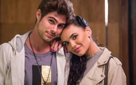 iamsomethingx7's tweet photo. Léo Regis e Sthefany par romântico em #RockStory e agora Davi e Barbara em #Donademim ♥️♥️♥️♥️♥️♥️ https://t.co/pz4jF83dQw