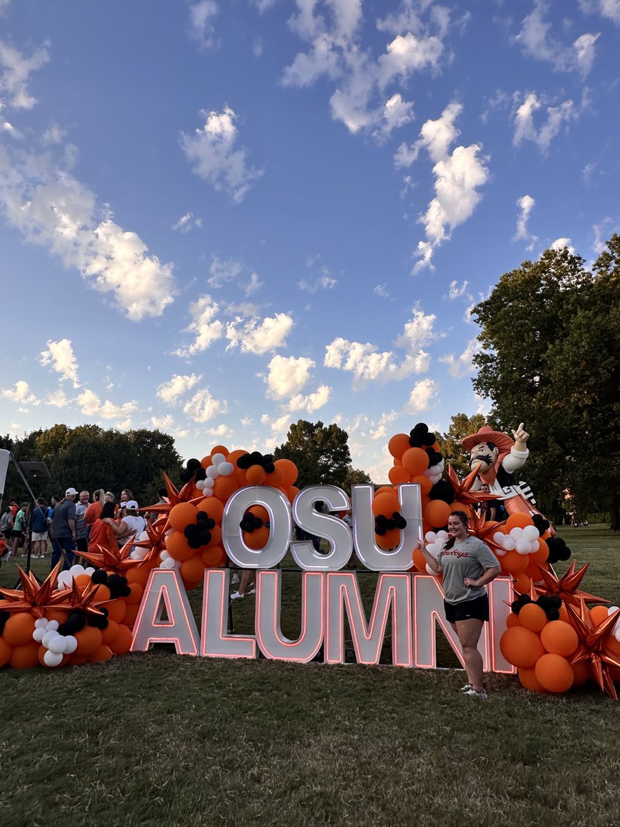 OKStateAlumni's tweet photo. ✨ Golden Hour at Homecoming ✨
#okstate #okstatehc @lovestravelstops https://t.co/shCkwvU725