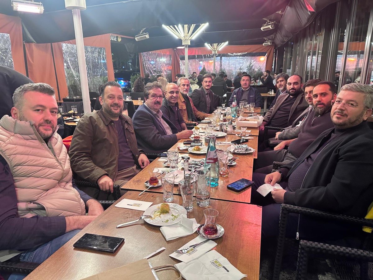 Frankfurt Kitap Fuarına katılan değerli dost ve yayıncılar ile güzel bir sohbet…