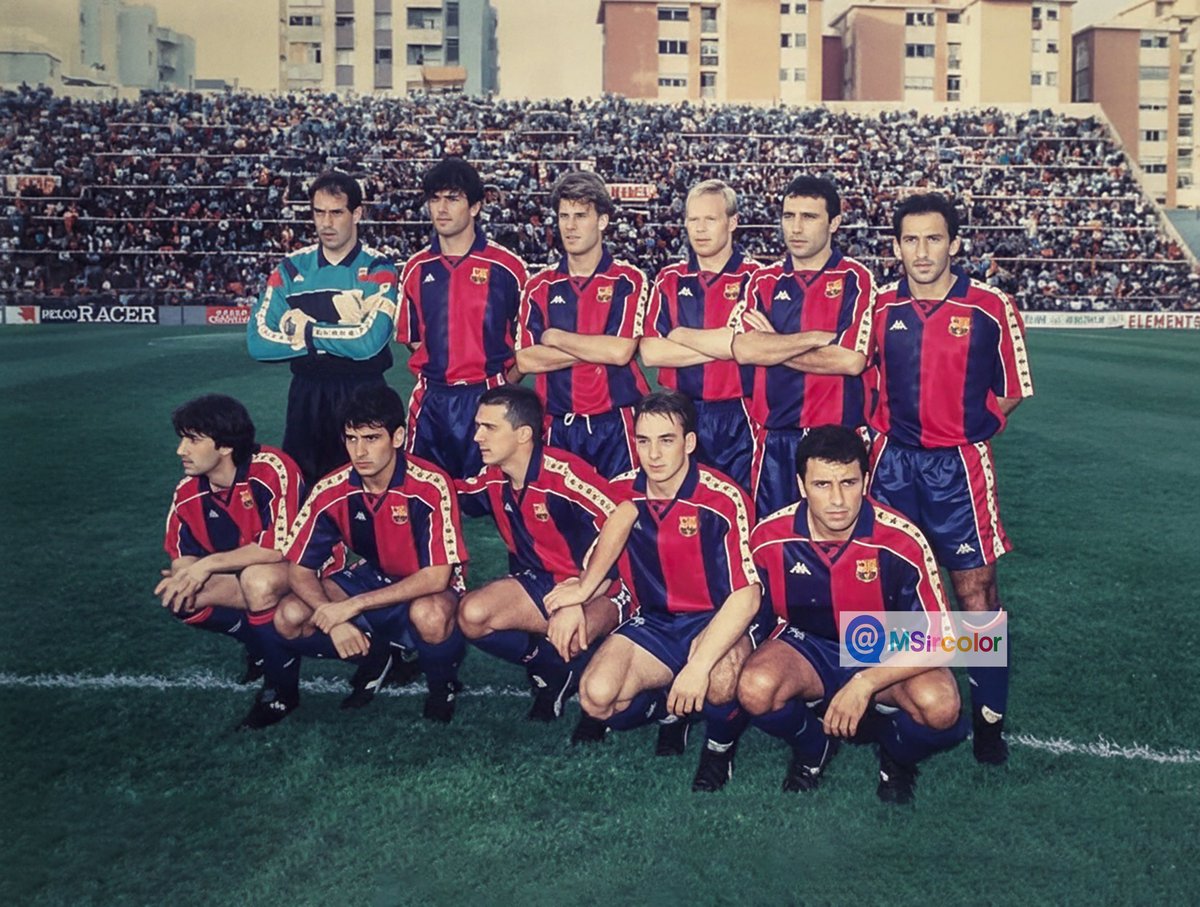 MSircolor's tweet photo. Partido jugado por el @FCBarcelona en el #EstadioCarranza de #Cádiz el 6-12-92 @Cadiz_CF 0 - #FCBarcelona 4, #Zubizarreta #Nadal #Laudrup⚽️ #Koeman #Stoichkov⚽️⚽️ #Beguiristain;;#Bakero #Guardiola #Amor #ChapiFerrer y #Eusebio el entrenador era #JohanCruyff. https://t.co/r3xTQfcwhM
