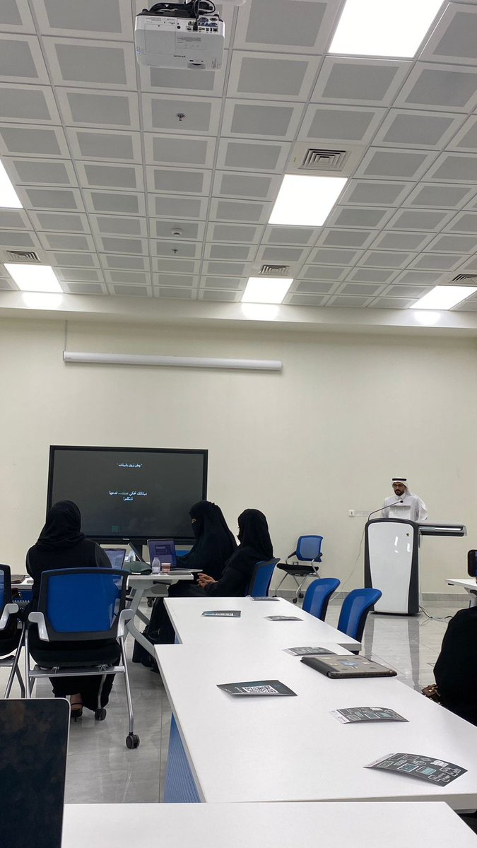 Maryam79MB's tweet photo. اول ورشة لنا في رؤى البيانات وعنوانها Power BI "وطن يُروى بالبيانات" شكرا لكل المشاركين و الفائزين في هذه المسابقة و الشكر موصول لكل أعضاء الفريق على هذا الإنجاز المشرف ✨✨
#رؤى_البيانات https://t.co/Z3JZ1As2iG
