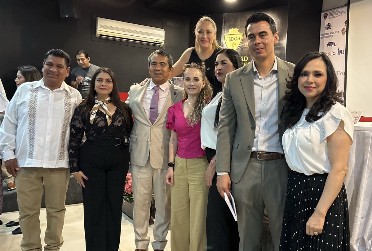 claudia_diazt's tweet photo. 🟣 Presentación del Libro “Derecho Político-Electoral. Actualidad y Futuro”, en el marco del Encuentro Nacional “El nuevo sistema de justicia y los retos de la democracia en México”. @Montano_Ventura @INEMexico @SDANIELGTZ @AMFEMX @Fede_Ags @gnietoarreola @ATERMAC https://t.co/Ai2Jwzehh8