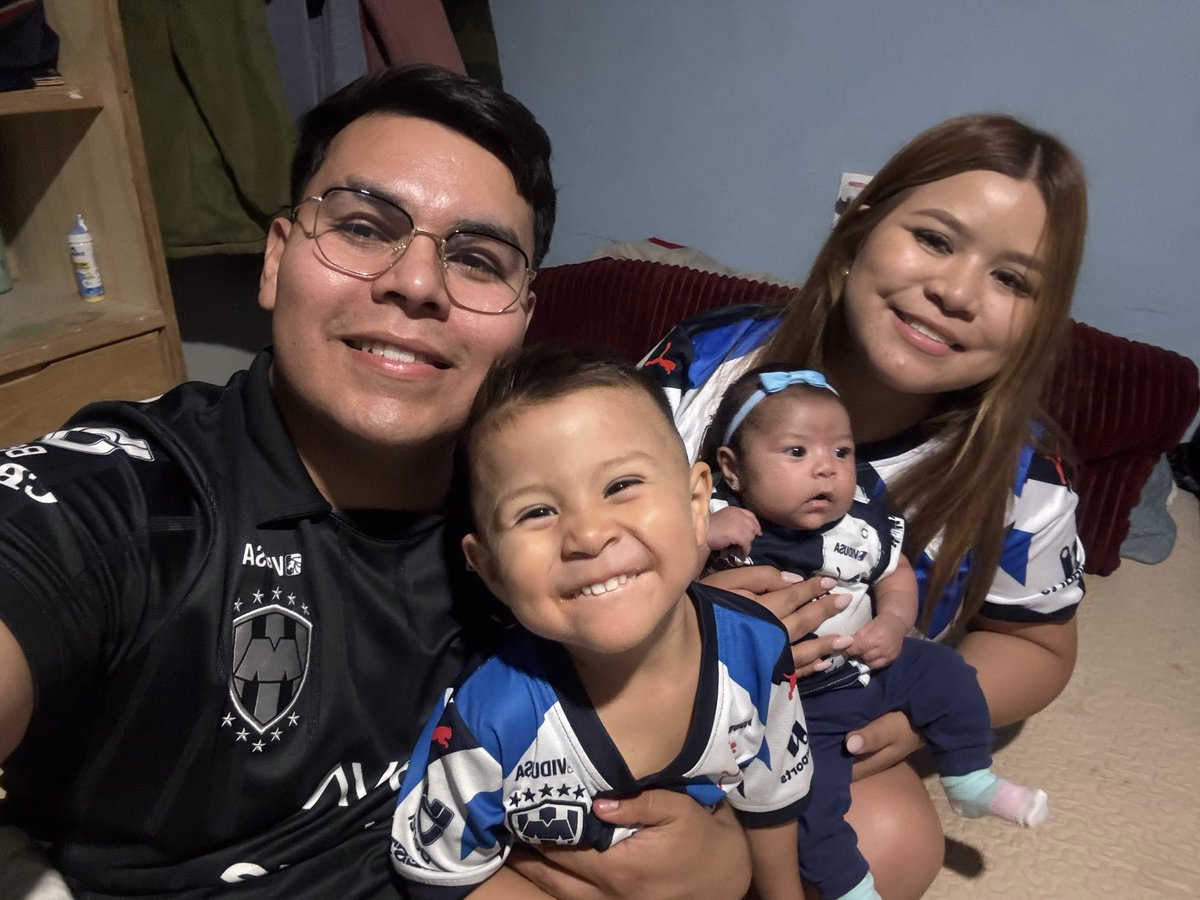 AxelVilla26's tweet photo. @Rayados @CodereMX #RayadoEnLaCancha Axel Daniel Villarreal Moya https://t.co/vy03U9tlQ9