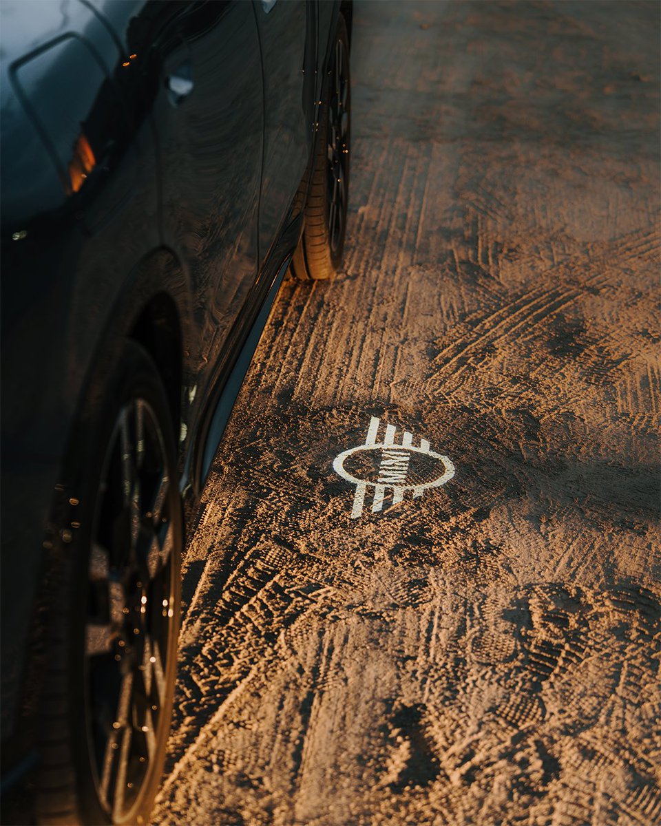 minioficialpy's tweet image. ¡Acelerá directo a la aventura con todo el poder del MINI John Cooper Works Countryman ALL4! 🔥😎

Comentá si te atreverías a probar su potencia.

#MINIJCW #MINILATAM #MINIParaguay #SUV