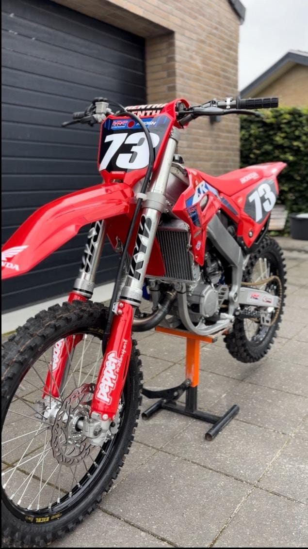 txrace's tweet photo. @christoffer_tk - TX RACE™ Restyle Kit® 🔥🔥 for Honda 🏁🏆 #txrace #txracekit #restyle #restyling #conversion #honda #hondanation #cr #crf #twostroketuesday #mx #motocross. More info at txrace dot com https://t.co/1wjE47hFs8