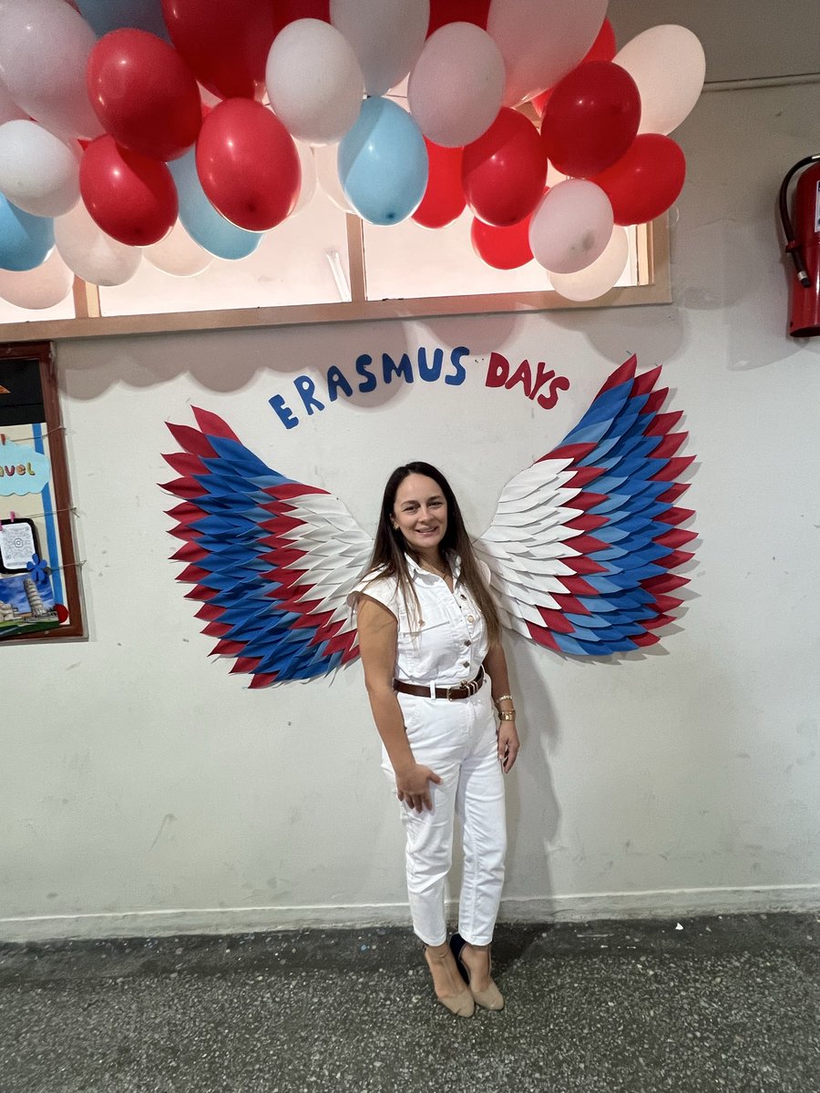 akinci_pnar's tweet photo. I can fly thanks to Erasmus… @ulusalajans @konevi_al #erasmusdayschallenge #ErasmusDays https://t.co/4XYpOqRXvE