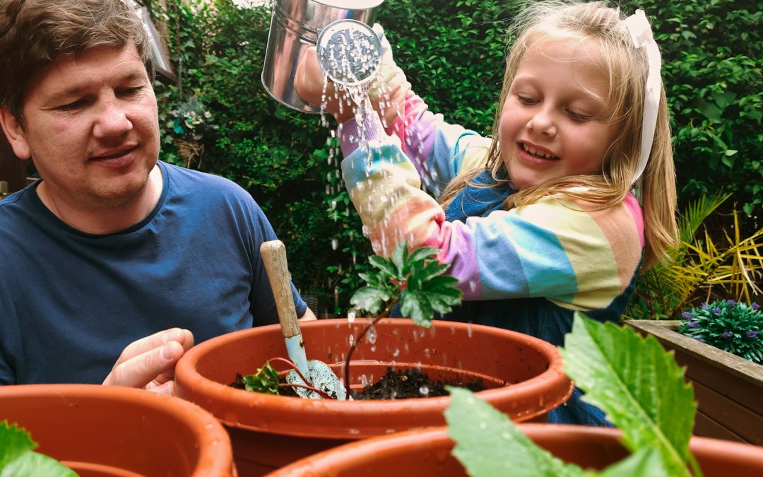 💷 🌿 Young people leading the way for nature!

The Linnean Society’s Our Local Nature Grant Scheme offers up to £1,000 for youth-led projects that improve access to nature and celebrate local biodiversity.

Deadline: 25 October 2025

Find out more 👉🏻 loom.ly/kI2ke7s