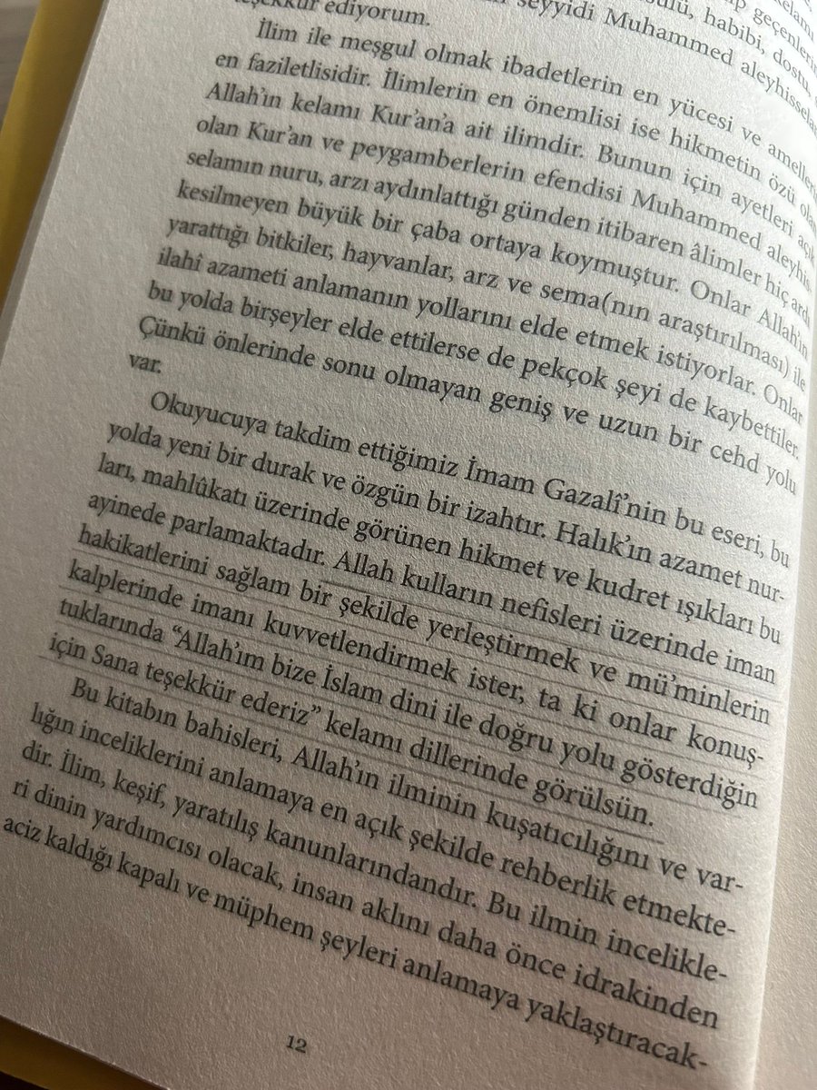 Bazen okuduğu bir cümle insanı mesûd eder💫