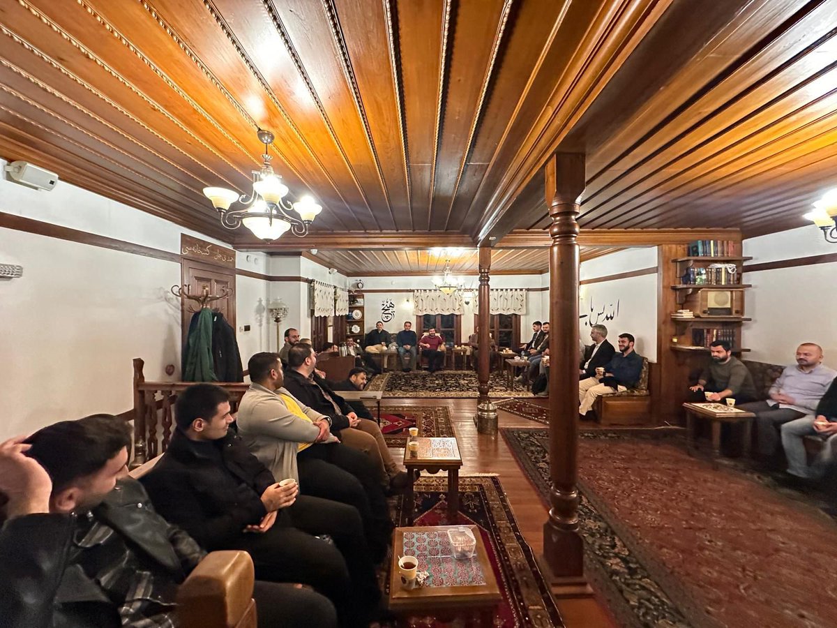 06gencmemursen's tweet photo. 📍Hacı Bayram-ı Veli Camii
📍AK Medrese

Genel Başkanımız 
Sn. Mesut Emre Balcı'nın da
iştirakleriyle Yatsı Namazında 
buluştuk.
 
Akabinde AK Medrese'de 
bir araya gelerek hasbihal ettik.

| @mstemrebalci @Bekir_ENGUL63 | https://t.co/gTJMdCxjDg