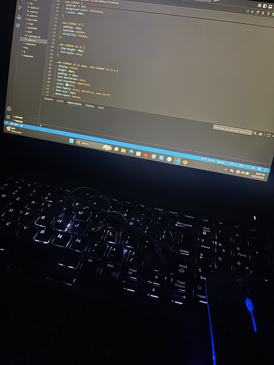 w_richard_x's tweet image. Later took on another task “the toggle side bar” which I’ve just done the structure and styling…the functionality hopefully tomorrow
#webdevelopmentclasses #JavaScript #learnandbuildinpublic