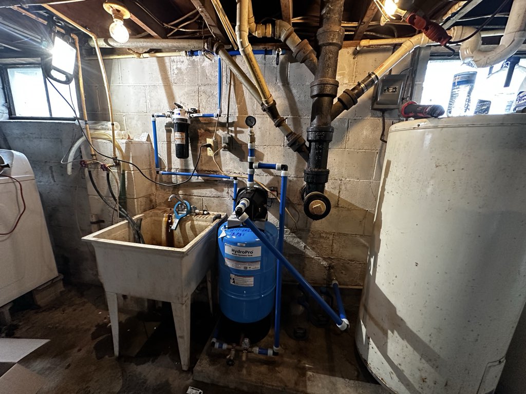 Copper_Shop_419's tweet image. It’s not much better BUT it is ✨newer✨