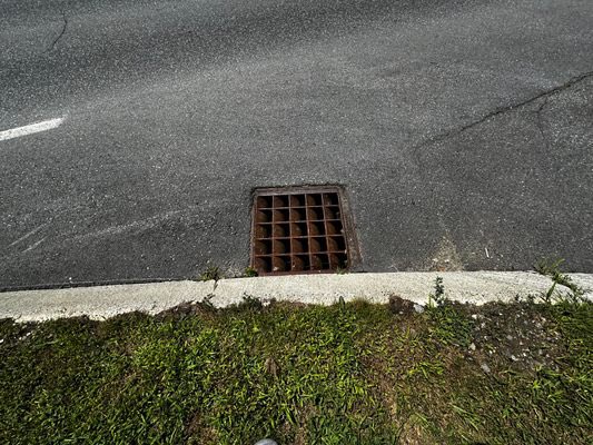 SPNBoyKing1983's tweet photo. 4
For some reason he happened to look down towards a sewer drain and for a split second he could’ve sworn that he heard a voice call out his name.

“Ok…yeah, to the library” he said to himself with a slight tinge of fear.

“Ok…Sam, get a grip and just do the job.” https://t.co/QvdAQI5hwA