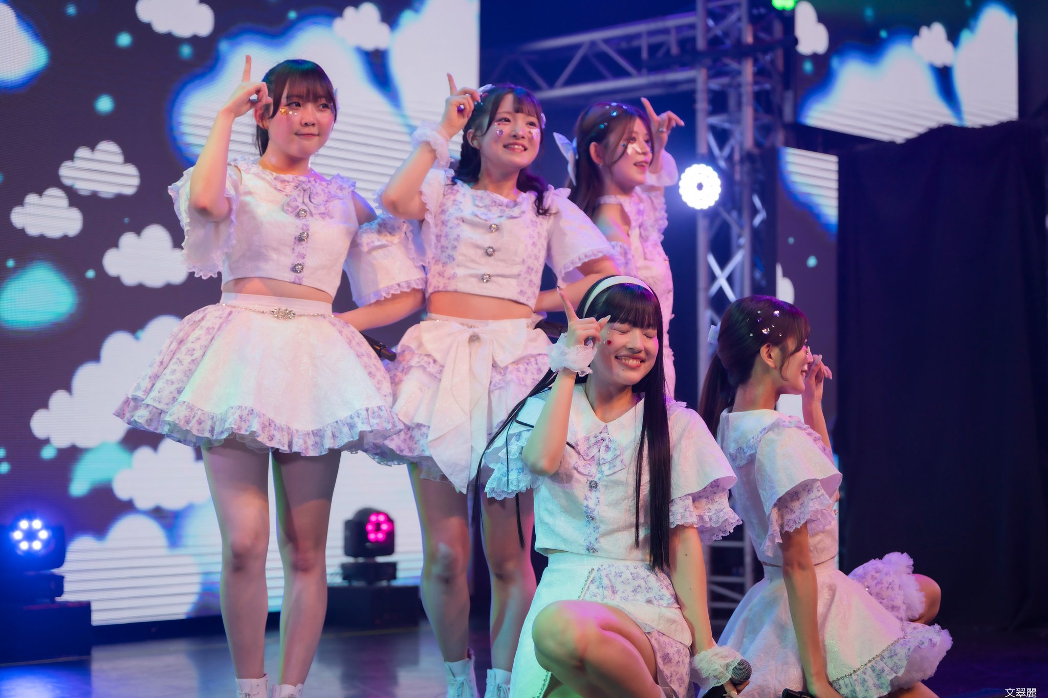 ✳️極上別格品‼️✨抜群の存在感‼️✨レインボーキラキラ✨超美麗 高透明度 クラスター ✳️極みの美麗水晶✨超絶キラキラ✨極上別格品 レインボー 水晶