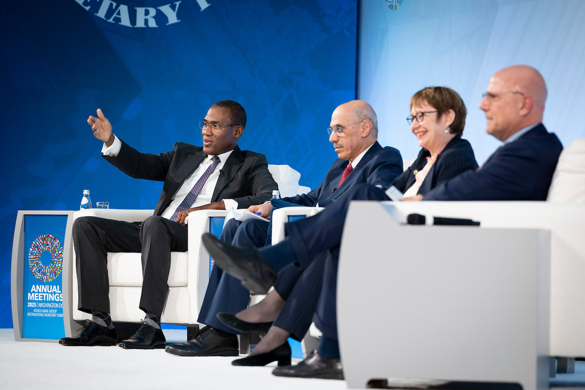 NigelClarkeJa's tweet image. Thank you @isdb_group’s Muhammad Al Jasser, @OdileRenaud &amp;amp; @joelhellman_SFS for an engaging discussion on policies that achieve sustaining peace and recovery for countries affected by conflict in the Middle East and Central Asia. youtube.com/live/Ie43yOP3_…