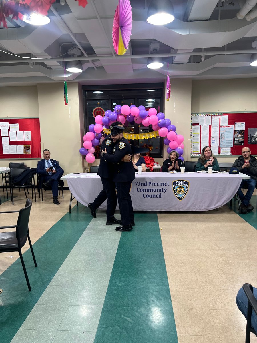 NYPD 72nd Precinct tweet media