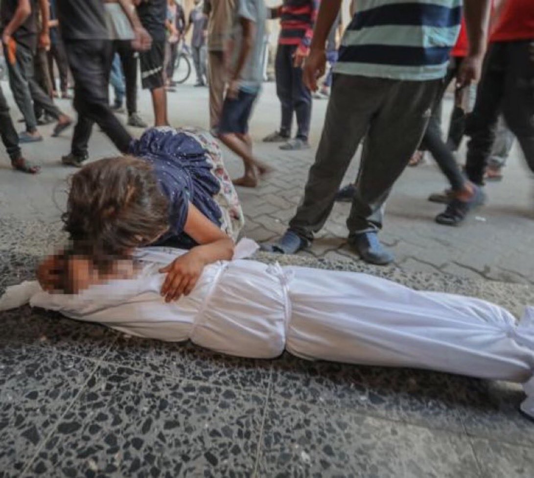 Last hug.

If you’re scrolling, PLEASE leave a dot.