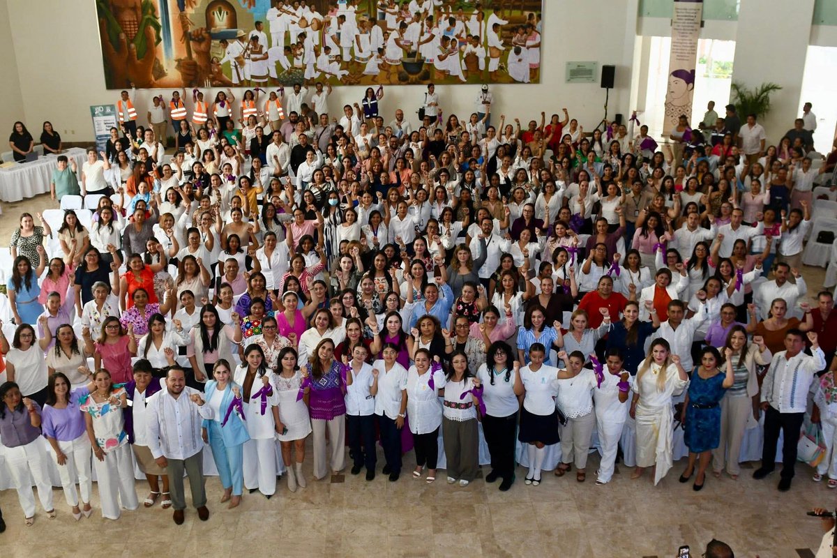Las Magdas. Mayra San Román Carrillo Medina y Rubí Guadalupe Sulub Cih participaron en el "Primer Encuentro contra la Violencia Política en Razón de Género". Evento encabezado por la Gdora. <a href="/MaraLezama/">Mara Lezama</a>, se llevó a cabo en el marco del 72 aniversario del voto femenino en México.