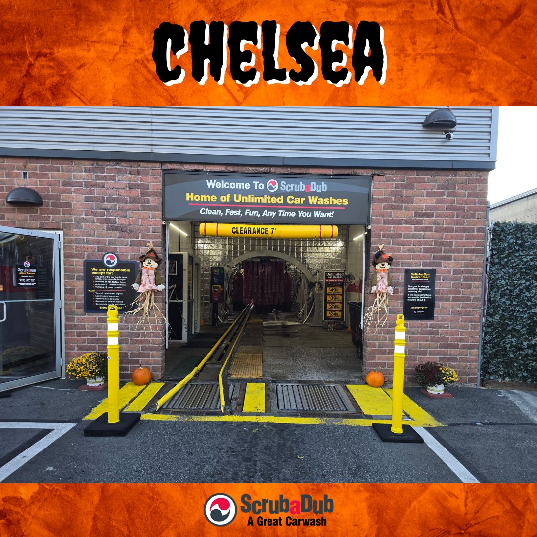 ScrubaDubCarWsh's tweet image. 🎃 Halloween is getting close… and our Brighton and Chelsea locations are ready for it! From pumpkins and scarecrows to spooky cobwebs and skeletons, our sites are all dressed up for the season. 🍂🚗
#ScrubaDub #CleanCar #HalloweenReady #CarWash