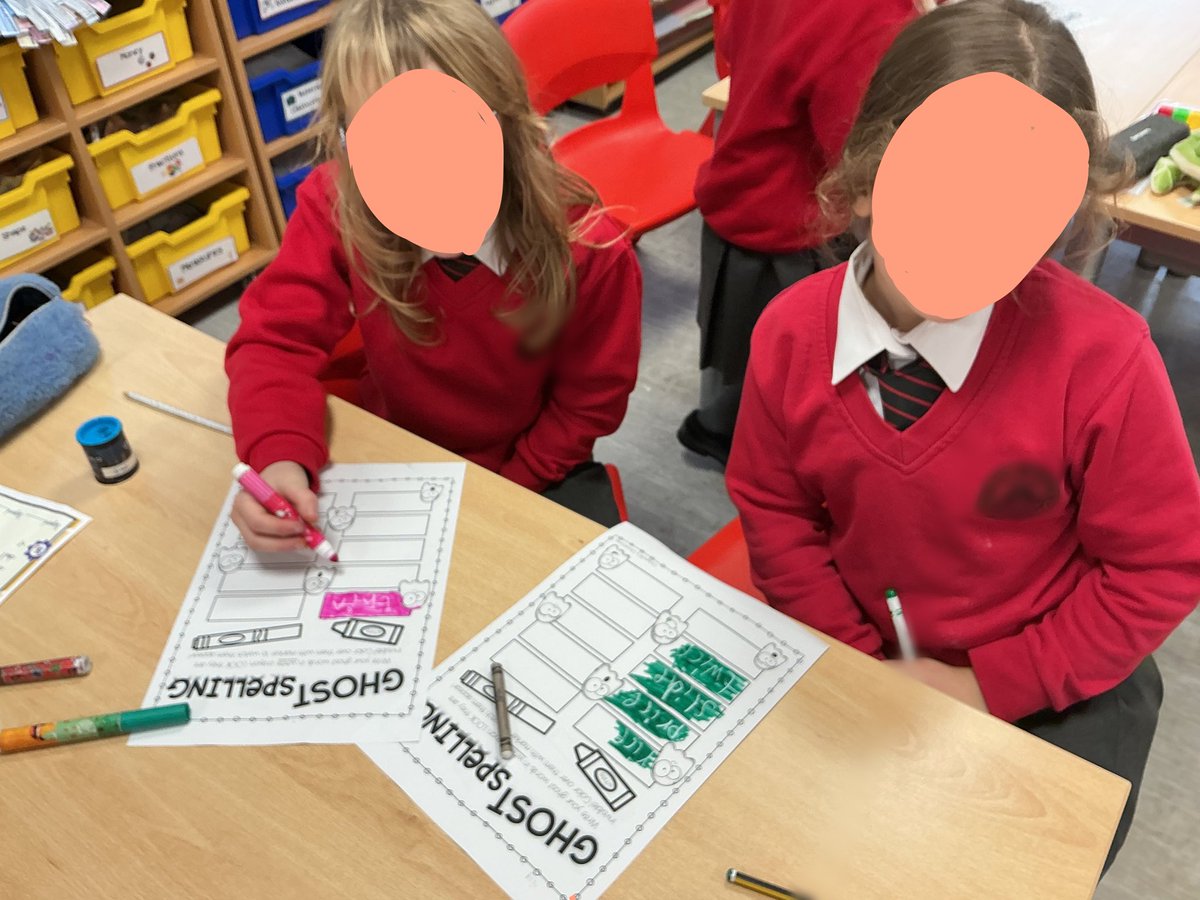 zwharry265's tweet photo. Primary 4 were practicing their spellings โ๏ธ this week in lots of different ways- using playdough, chalk, ghost writing๐ป, and Miss Wharry even let us draw on the tables! It was lots of fun๐ค. #primary4 #spellings #fun https://t.co/Z2YYSuEhDF