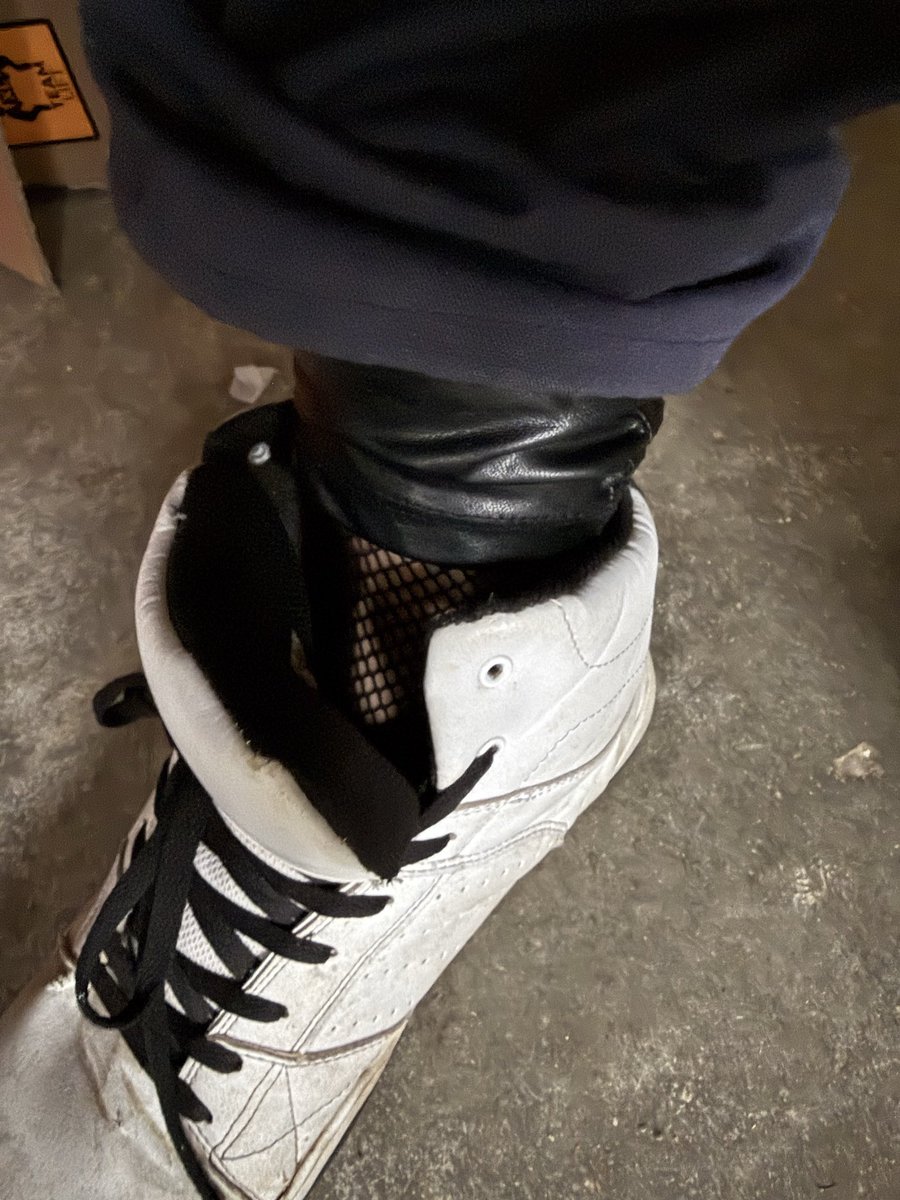 ThighbootMstr's tweet photo. Mistress instructed me to wear fishnets and leather leggings under my work coveralls today . #flr #cdhubby https://t.co/A5ndC8vKl7