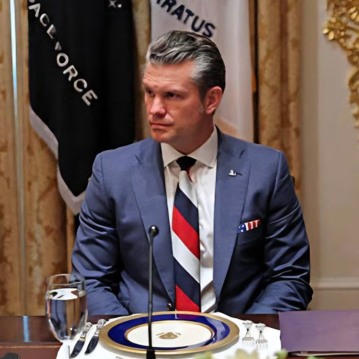 Штирлиц ещё никогда не был так близок к провалу