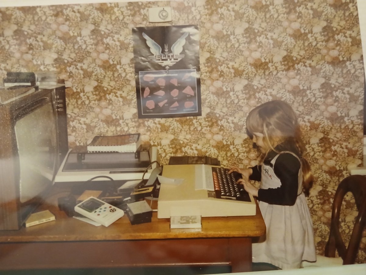 LoveLovePeaceP1's tweet image. Hello from 1986 where I am programming the next PSB banger on Basic. Gamers will appreciate the poster on the wall #TOTP