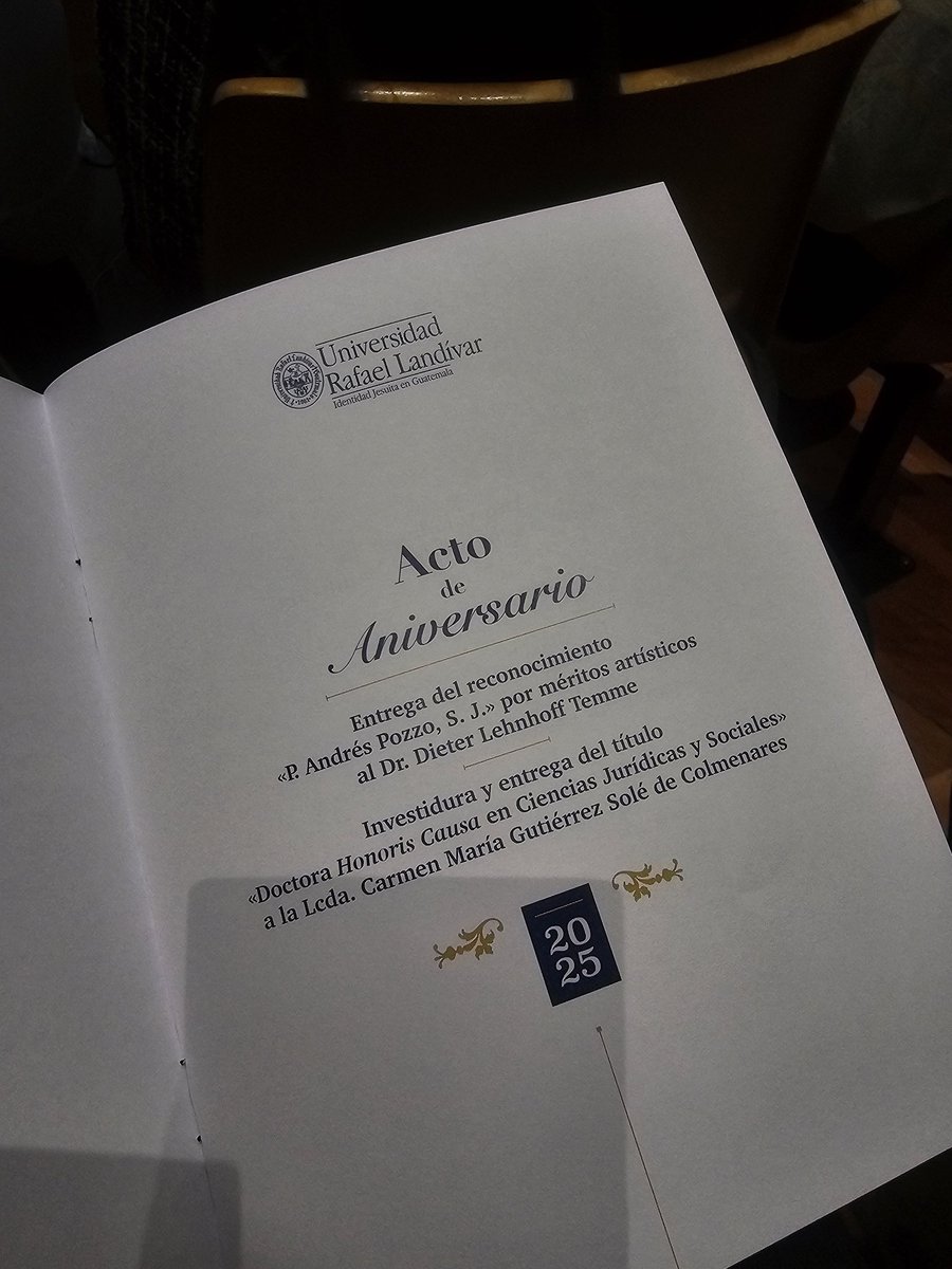 t_rraza_'s tweet image. Celebrando el aniversario en esta institución que me vio crecer, formarme y en la cual hoy tengo el gusto también de formar parte. 

☺️