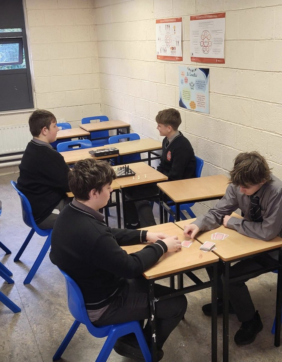 ERSS_Carrick's tweet image. ♟️✨ Maths Week in Action! ✨♟️
Our 2nd &amp;amp; 3rd Year Maths students took part in chess and card game challenges to celebrate Maths Week!

ek #ActiveLearning #LogicalThinking #STEM #ERSS