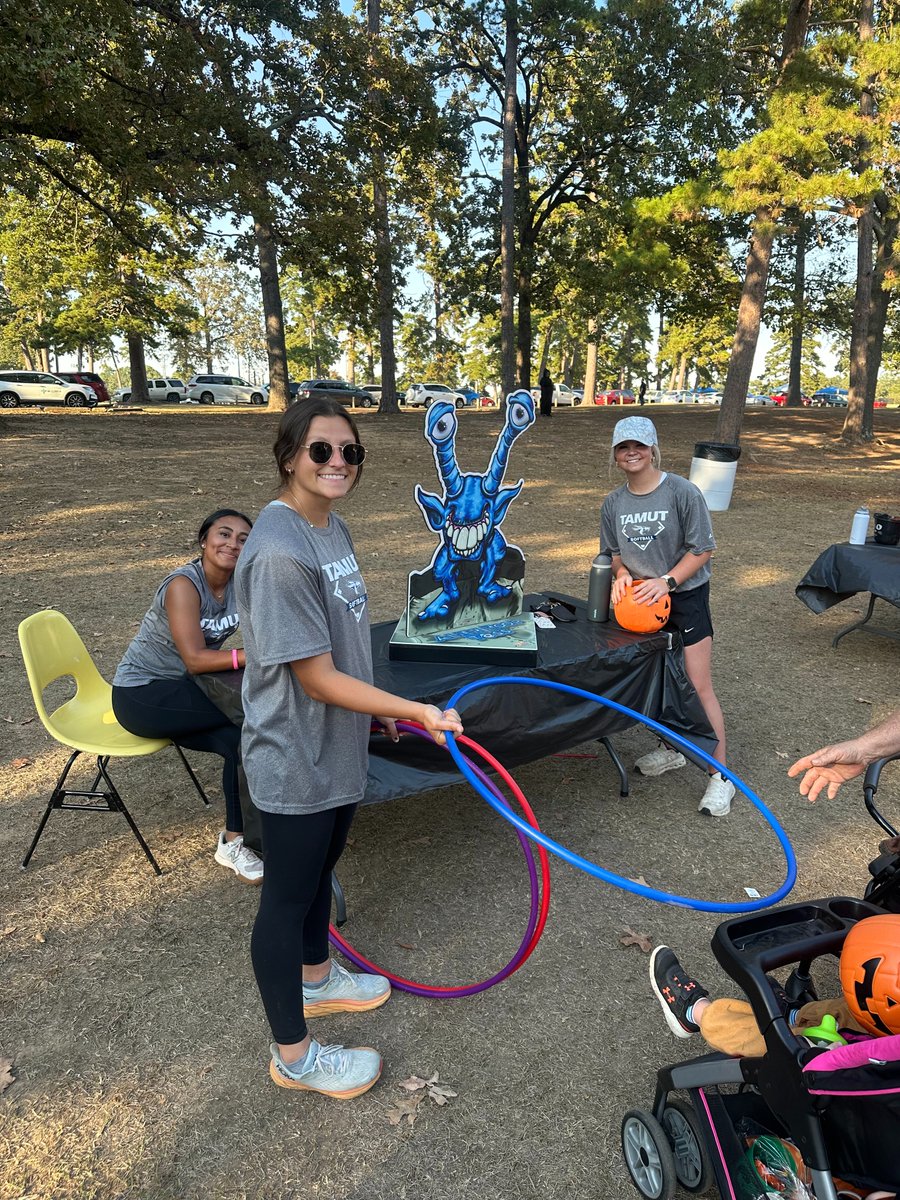 Yesterday, the TAMUT Softball team brought the fun to the Fall Festival at Spring Lake Park! 🎃🍁 The Eagles hosted a variety of festive activities for the community to enjoy — making it a day full of smiles and games! #SoarEagles #TheRightWayToPlay