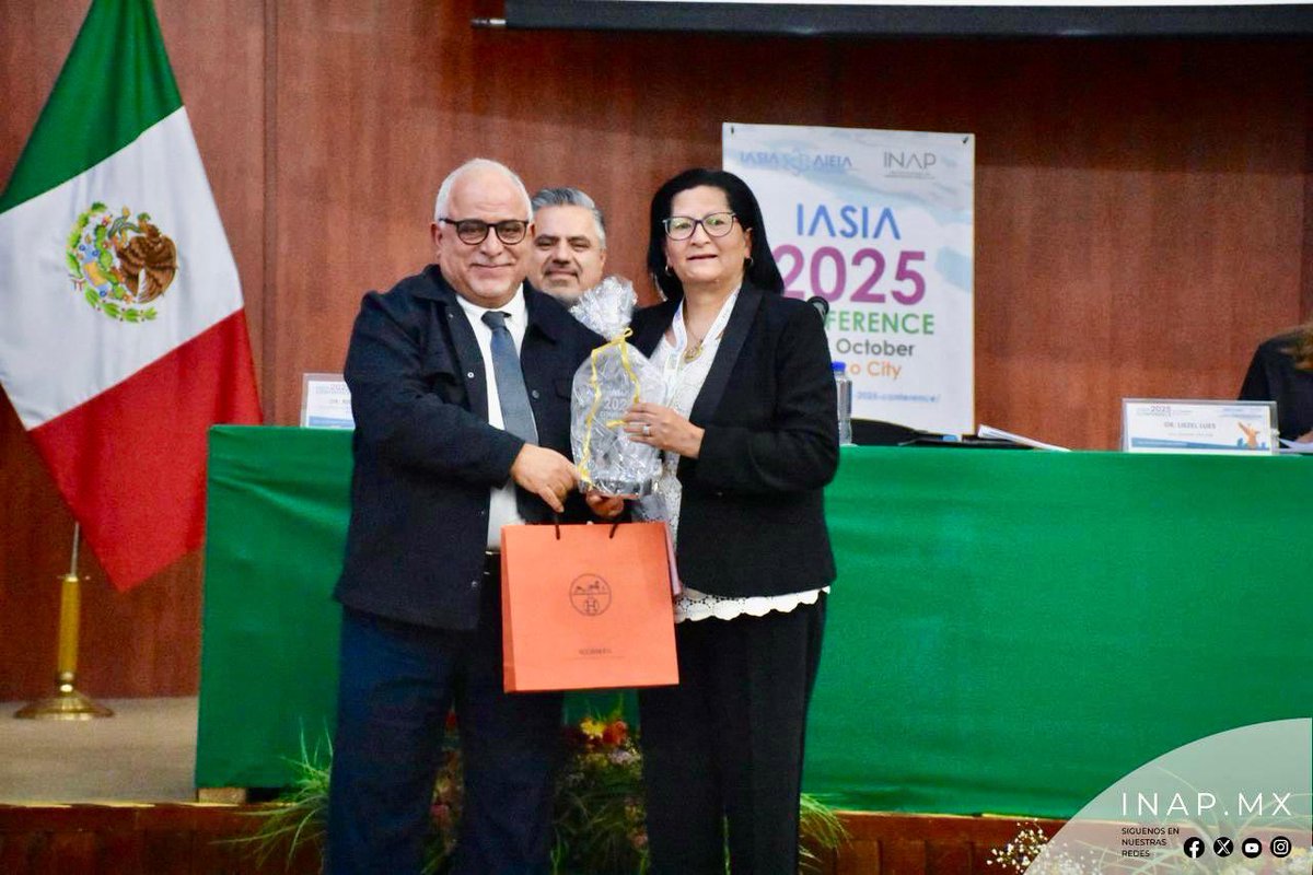 inap_mx's tweet photo. 🌍 Clausura de la Conferencia IASIA 2025 | INAP México 🇲🇽

El Instituto Nacional de Administración Pública fue sede, del 13 al 17 de octubre, de la Conferencia Anual de la IASIA 2025, un espacio de diálogo, aprendizaje y cooperación internacional en torno al fortalecimiento de la administración pública y la gobernanza.

En la ceremonia de clausura, contamos con la presencia de nuestro presidente el Dr. Luis Miguel Martínez Anzures, el secretario ejecutivo del INAP el Mtro. Armando Alfonzo Jiménez, el Mtro. Luis Armando Carranza Camarena, director de Administración y Finanzas y el Dr. Ricardo Corral, director del CECAP, así como todo el equipo directivo de International Institute of Administrative Sciences (IIAS-IISA). En esta ceremonia celebramos los logros alcanzados durante esta semana de intercambio académico, reconociendo el talento y la excelencia de quienes contribuyen a la innovación en el servicio público. 🏆

Agradecemos la participación de las y los especialistas, académicos y servidores públicos de todo el mundo que hicieron de esta edición un encuentro inspirador. Su compromiso reafirma nuestra convicción de que una administración pública moderna, ética y eficiente es clave para transformar nuestras sociedades.

¡Nos vemos en la próxima edición de la IASIA! 💼✨

#IASIA2025 #INAPMéxico #Gobernanza #ServicioPúblico #InnovaciónPública #AdministraciónPública