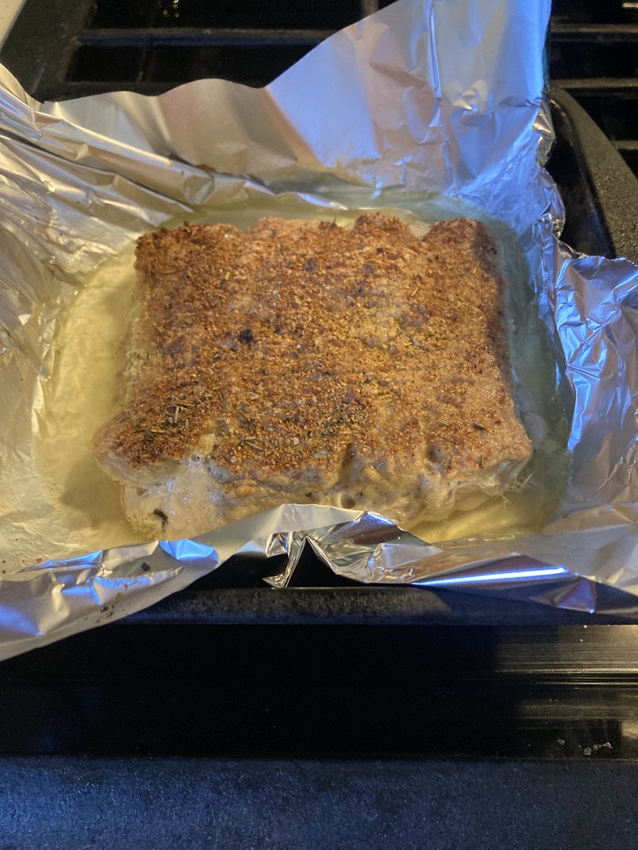 vtubermale's tweet photo. Getting a lot of "gym bro vtuber I bet he eats boiled chicken and rice"

c'mon you gotta give me some more credit than that! 

Making it in the toaster oven is way more efficient than boiling😃 https://t.co/HeilzUCUZu