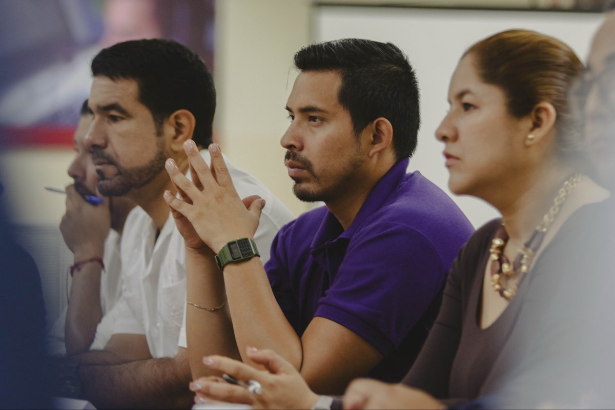 En #Guayas, junto a los asambleístas <a href="/PaolaJaramilloZ/">Paola Jaramillo</a> y <a href="/FA_Cevallos/">Francisco A Cevallos</a> , mantuvimos una reunión con autoridades zonales y distritales. 
Reforzamos la articulación interinstitucional para que cada decisión se traduzca en soluciones reales para la ciudadanía.