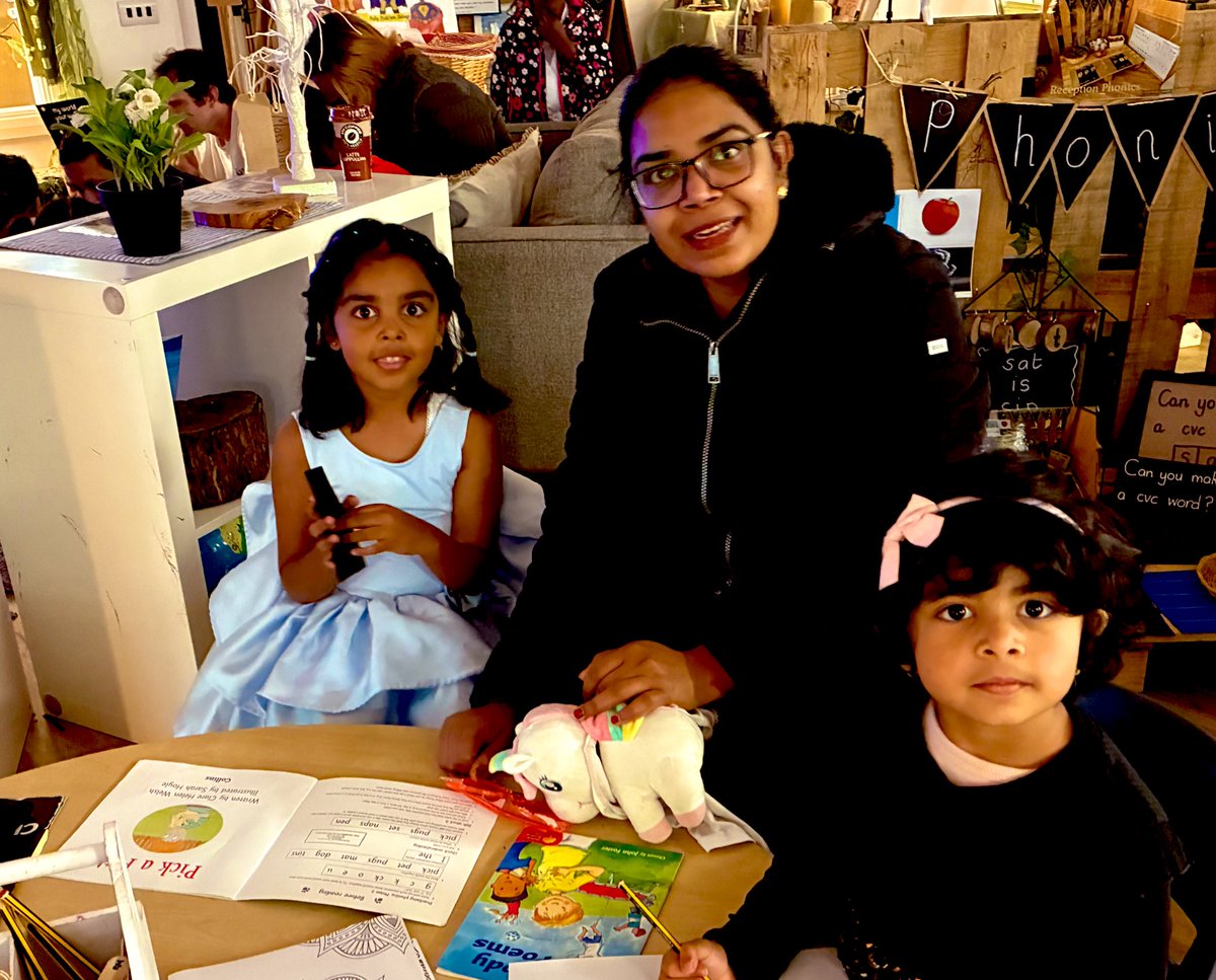 JoPetersEYFS's tweet image. Our family ready SODA has been a great success, 2 wonderful mornings of reading for pleasure @RCDivineMercy 

Readingisforlife #readingprimary @_Reading_Rocks_