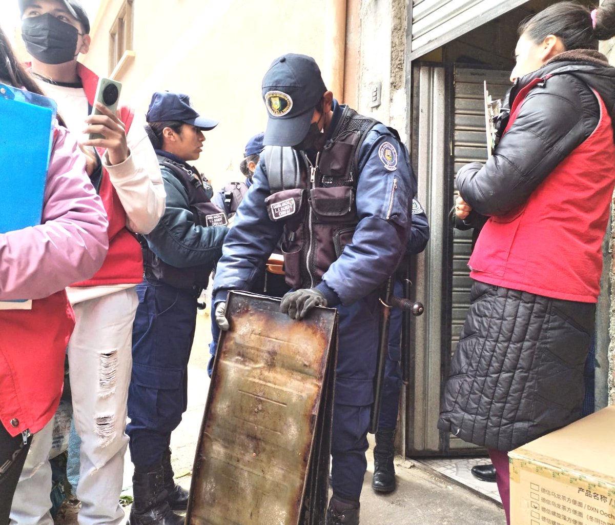 elaltogamea's tweet photo. A menos de dos semanas para Todos Santos, Intendencia refuerza controles a hornos panificadores.
LEE MÁS EN: https://t.co/YK1FWSeMil
#ElAlto #control #hornos
#GestiónEvaCopa https://t.co/g5ijUP56lp