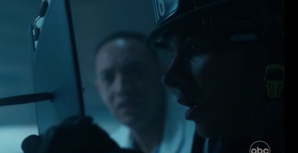 lcvnie's tweet photo. buck having not 1, but THREE near misses in an episode.... interesting https://t.co/PwzsAxhNP8