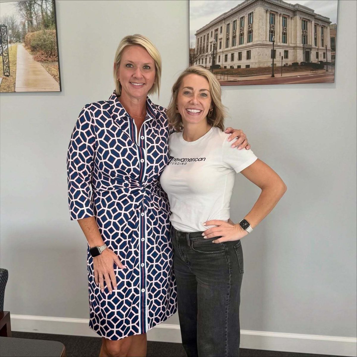 Congratulations to Kellie with New American Funding — the proud new homeowner &amp; amazing local lender who makes the process seamless for others. If you’re looking for a lender who truly delivers, she’s the one to call! 
#justsold #edwardsvillerealestate #realtor