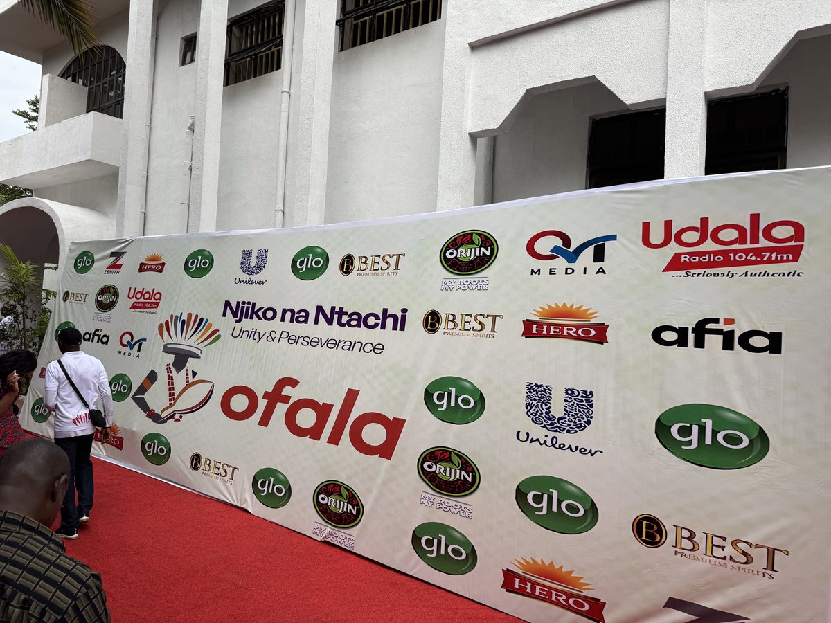 nonniblaze's tweet photo. @OfalaOnitsha in four frames. #NjikoNaNtachi #Ofala2025 #Ofala https://t.co/kbEsMgOZDK