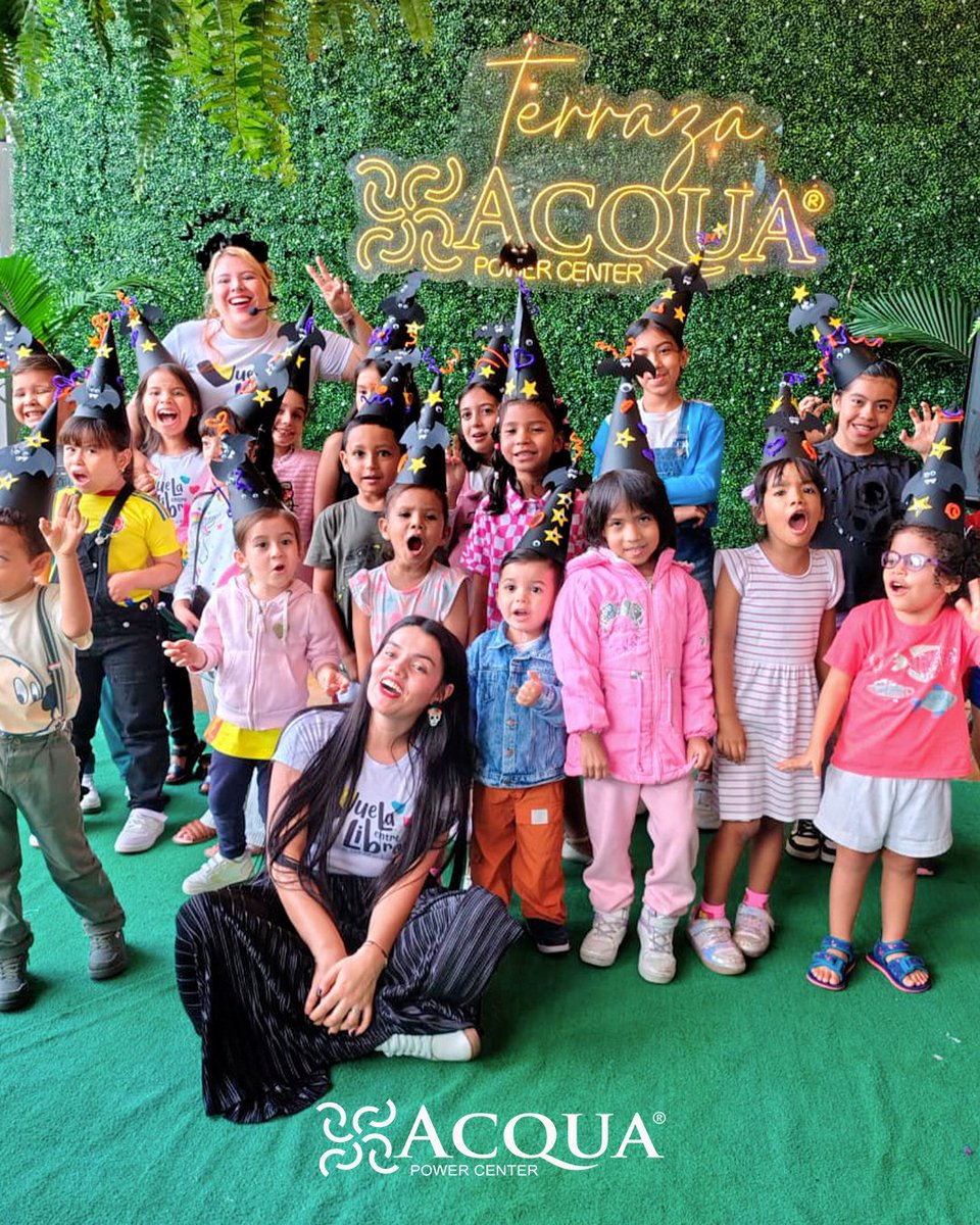 🎩✨ ¡La magia y la imaginación se tomaron el Centro Comercial Acqua!
Así disfrutamos una tarde llena de creatividad, lectura, música y diversión con nuestra actividad “Sombreros Encantados” 🧙‍♀️💫

Los niños vivieron momentos mágicos junto a nuestro aliado @vuelaentrelibros