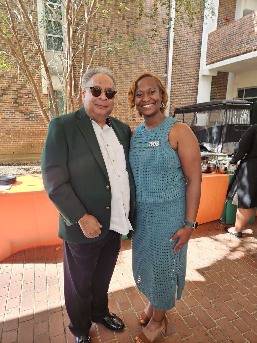 Janni B., Ed.S. tweet media