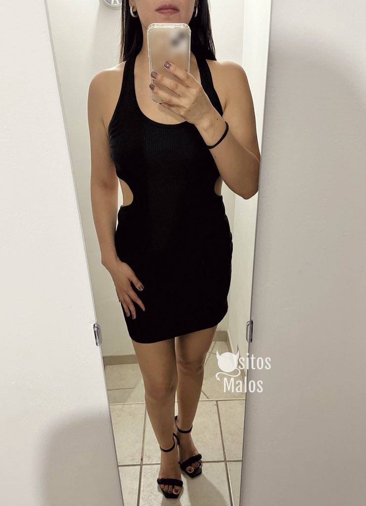 Sutil, como todo lo que vale la pena mirar dos veces. ¡Lindo viernes! 

💋💋💋