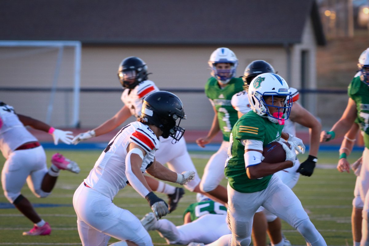 Parents of OG Knights Football tweet media