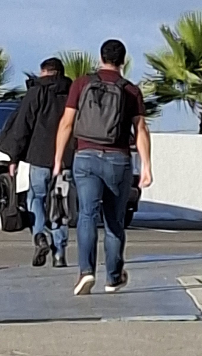Ch1c0sD3L4C4ll3's tweet photo. Saliendo del trabajo, me enamoré.#ManAtWork #HombreTrabajando #StreetMan #HombreDLCalle #RealMan #Paparazzi desde #Tijuana #BajaCalifornia #México 3/3 https://t.co/fIMIoUpVGa
