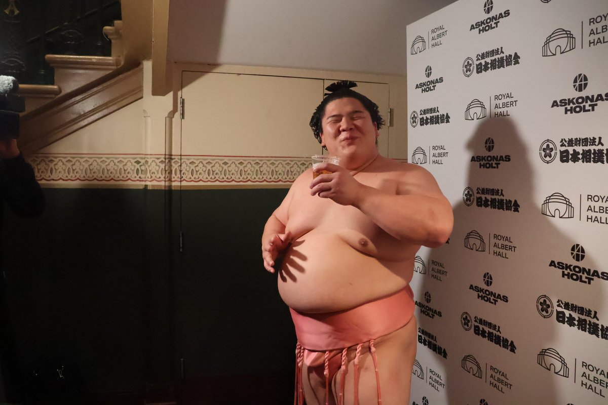 hochi_sumo's tweet photo. 仕事後の1杯②
#sumo  #宇良 https://t.co/6mgrs2oUK3