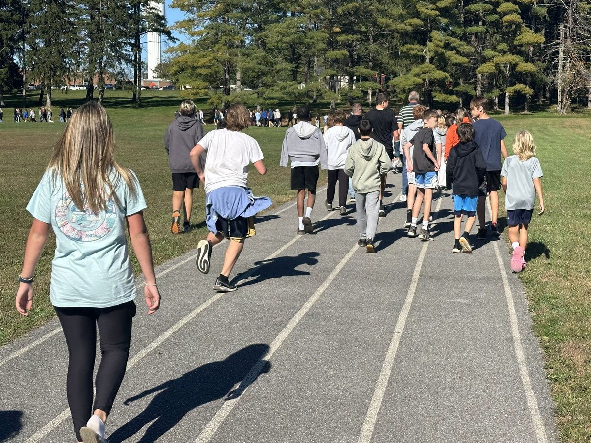 FRM_mission's tweet image. 🎉🌟 Huge shoutout to the amazing students of Middletown Middle School! Their WalkStrong event was a smashing success, raising nearly $2,500 for the Mission! 🙌💖 Their hard work and dedication are truly inspiring. 💪✨

 #MiddletownMiddleSchool #WalkStrong
