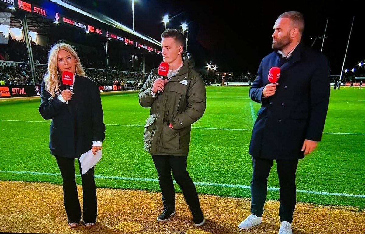 🏉 Big game, big names!
Thrilled to see our amazing clients <a href="/Sarraelgan/">Sarra Elgan Easterby</a>, <a href="/JonFoxDavies/">Jonathan Davies</a>, and <a href="/Jamiehuwroberts/">Jamie Roberts</a> bringing their A-game to the <a href="/dragonsrfc/">Dragons RFC 🐉</a> vs <a href="/Cardiff_Rugby/">Cardiff Rugby</a> coverage tonight.
Proud to work with the best in the business!

#RugbyLegends #ClientSuccess