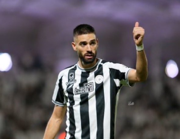 الحمد لله شكراً مستوى جيد هذا الصح ما عندك دفاع جيد ولا عندك هجوم العب بخطة دفاعية واعتمد على التحولات 
ومزال ارجل لاعب كاراسكو