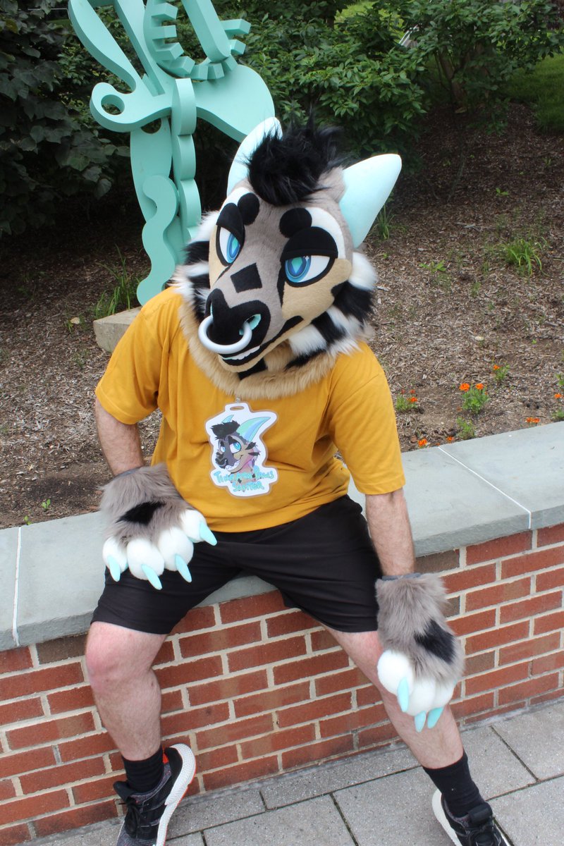 Price has been reduced again on the dragon premade. Full details in the link in my bio. Dm or comment with any questions.