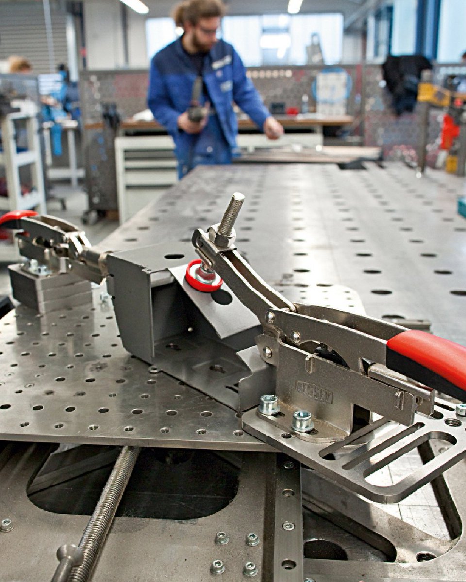 BesseyTools's tweet image. BESSEY’s STC Self-Adjusting #Toggle #Clamps are built to keep your workflow moving.

They automatically adapt to different material thicknesses with no additional setup required, simplifying repetitive clamping tasks.

Offered in vertical, horizontal, and inline configurations.